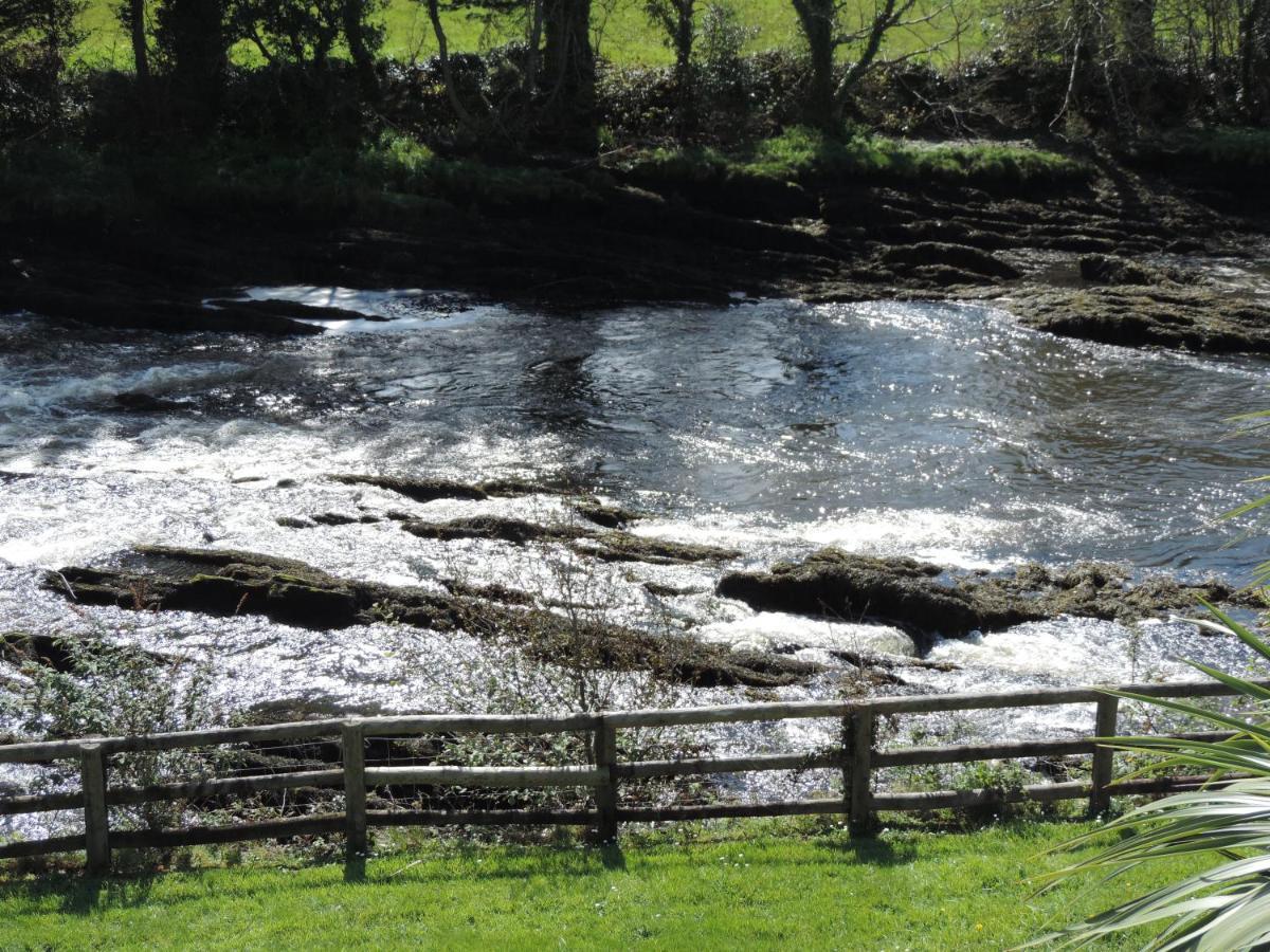 Ouvane Falls Inn Ballylickey Dış mekan fotoğraf